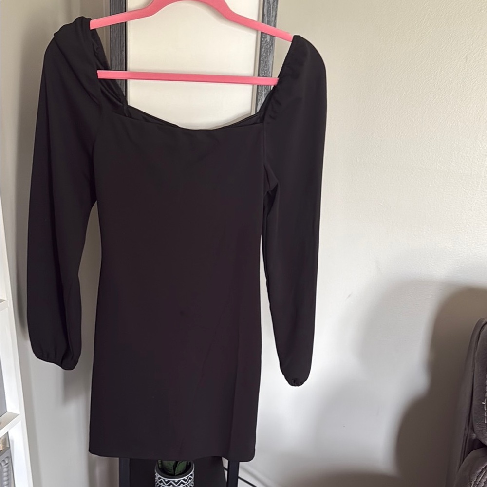 Elegant Black Long Sleeve Dress